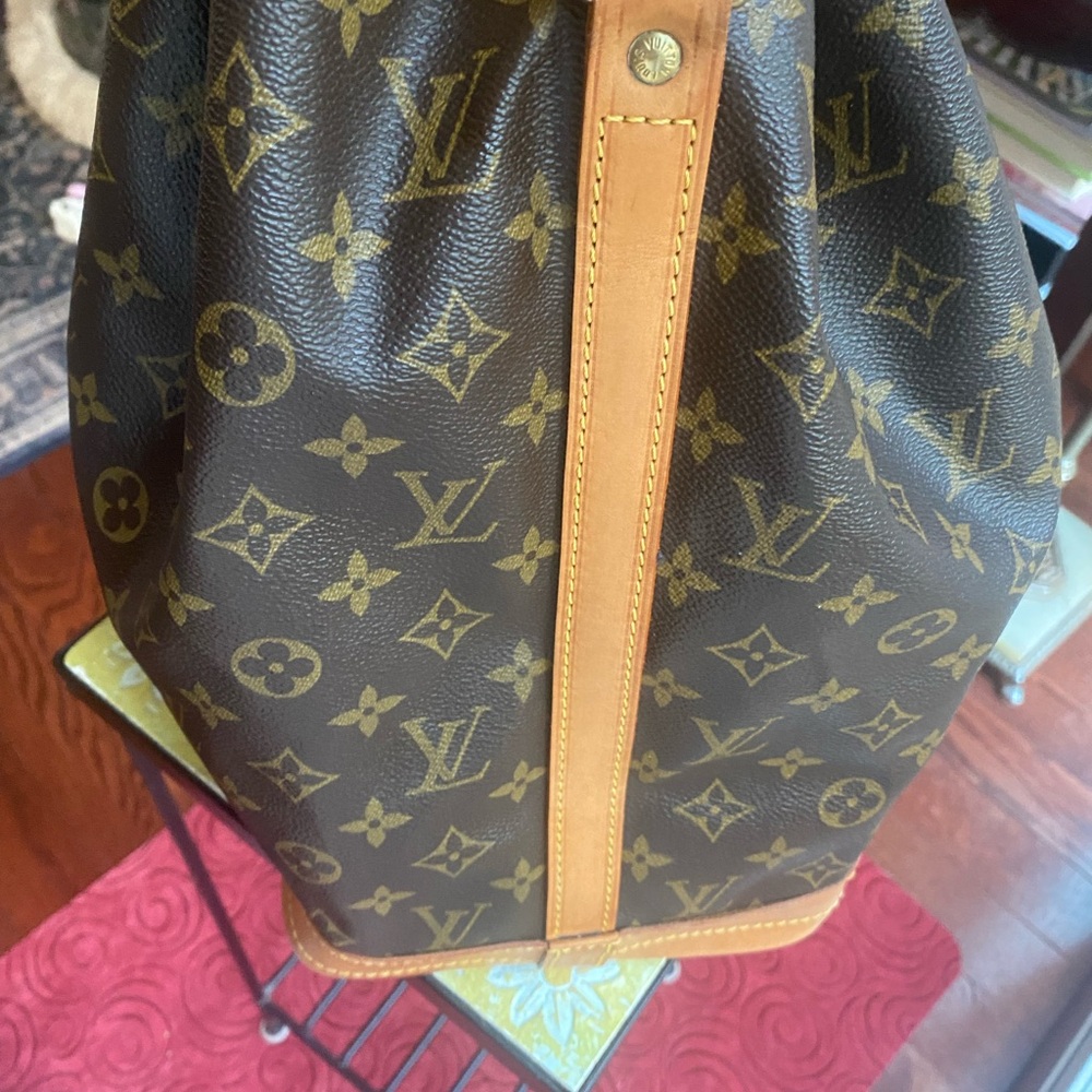 Authentic Louis Vuitton Noe GM Shoulder Purse - Picture 9 of 16